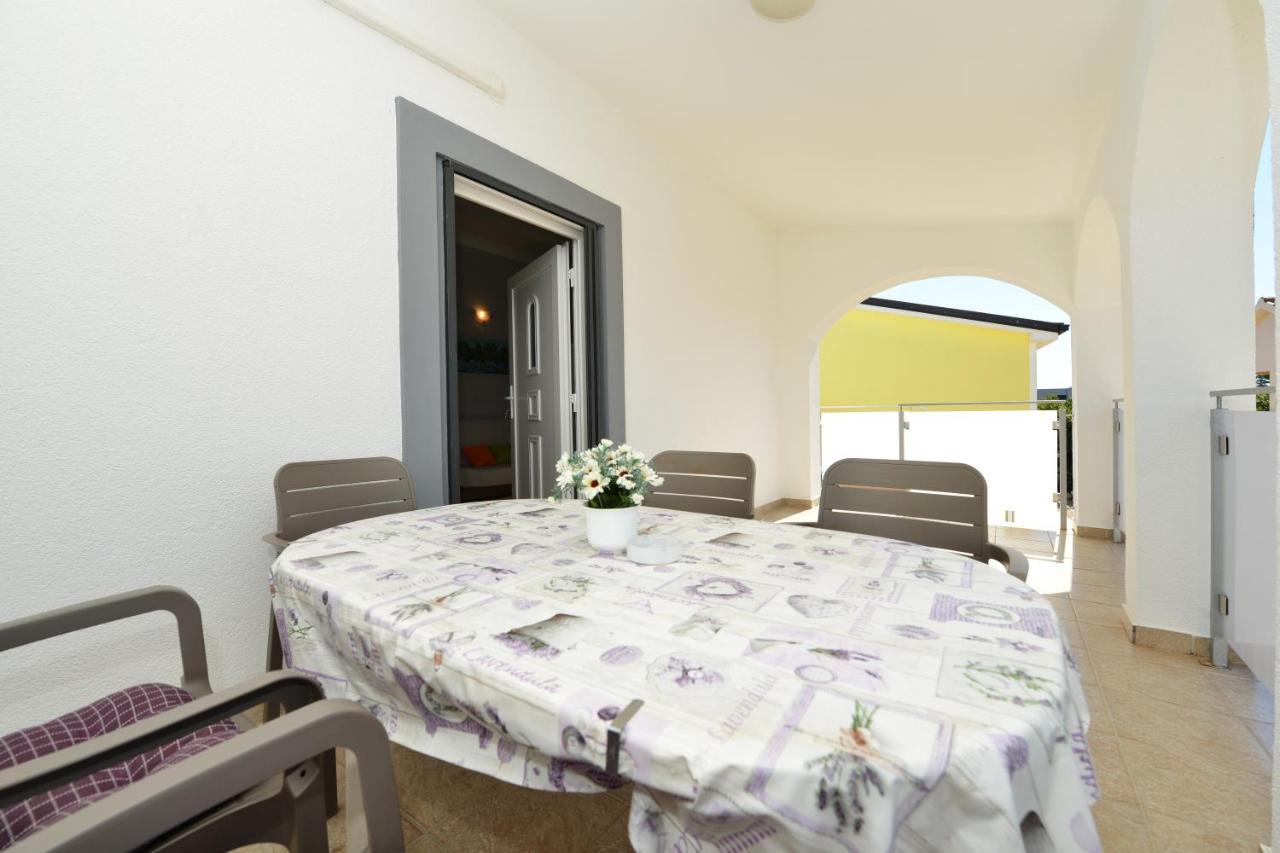 Apartment Lavender Vir Exterior foto